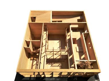 Gallery of House of Multiple Courts / Sameep Padora & Associates  - 26
