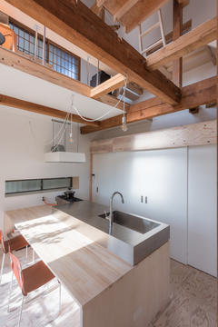 Arbor house in Tsurugashima / Yoshichika Takagi