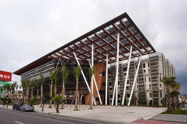 Chayi Industrial Innovation Center / Bio-architecture formosana