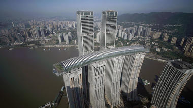 重庆来福士 / 萨夫迪建筑事务所