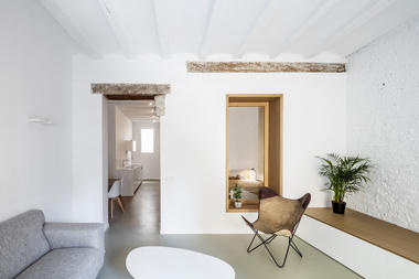 TS01 Interior Refurbishment  / Alventosa Morell Arquitectes 