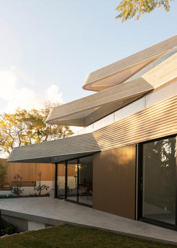 The Triplex Apartments / Luigi Rosselli