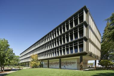 Distrito Municipal de Servicios Públicos de Sacramento / Dreyfuss + Blackford Architecture