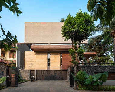 Casa en Serpong / Atelier Riri