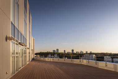 Gallery of JEC Building / to-ripple Inc. + UDS + Toda Corporation  - 15
