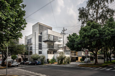 Gallery of I93 Building / Wolff - Yapur  - 13
