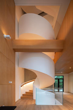 Gallery of Hangzhou Spiral Villa / Tsutsumi and Associates  - 2