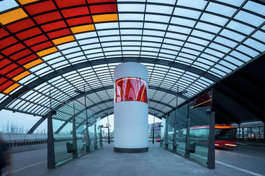 Galeria de Edifício para condutores de ônibus / Benthem Crouwel Architects  - 7