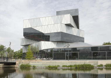Experimenta Building in Heilbronn / Sauerbruch Hutton 