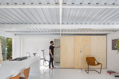Galería de Casinha / Daher Jardim Arquitetura  - 1