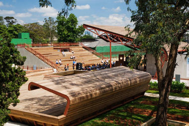 Victor Civita Plaza / Levisky Arquitetos Associados