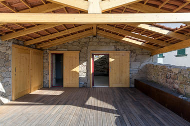 Gallery of Rural House in Portugal / HBG Arquitectos  - 23