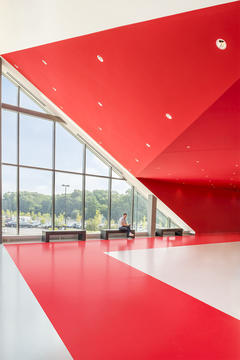 Gallery of University of Southern Indiana, Screaming Eagles Arena / CannonDesign	  - 2