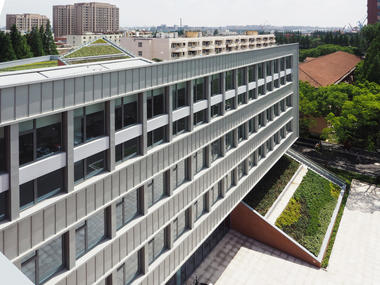 International Cooperative Education Building of USST / Le Architects