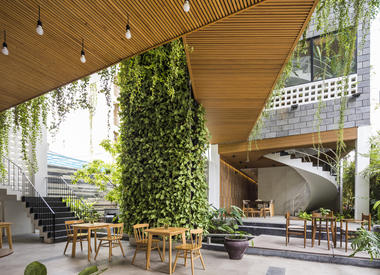 Spa Babylon Garden / Ho Khue Architects
