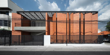 泰国住宅Pakkret，折叠砖砌立面 / Archimontage Design Fields Sophisticated