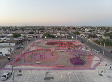 Parque del Kinder en Mexicali / DVCH DeVillarCHacon