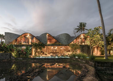 Gallery of Alpha House / Alexis Dornier  - 14