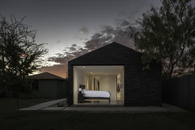 ShingleBox Extension / Benjamin Hall Design