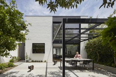 Gallery of South Yarra Void House / Andrew Child Architect  - 1