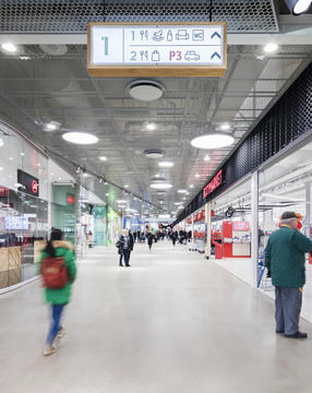 Gallery of Easton Commercial Center / Lahdelma & Mahlamäki Architects  - 18