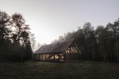 Gallery of House in Frutillar / Duarte Fournies Arquitectos  - 1