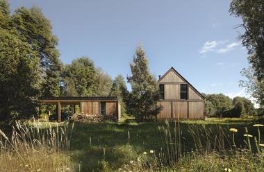Gallery of House in Frutillar / Duarte Fournies Arquitectos  - 11