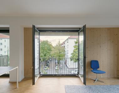 Gallery of Residential Complex Schmollerplatz / Zanderroth Architekten  - 3