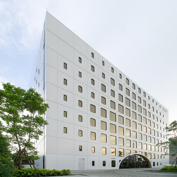 Justice Hotel / Plan Architect