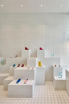 Gallery of Little Shoes Flagship Store / Nábito Architects  - 6