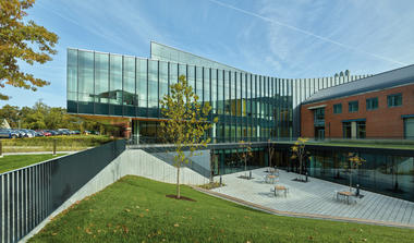 Webster University, Browning Hall Interdisciplinary Science Building / CannonDesign	