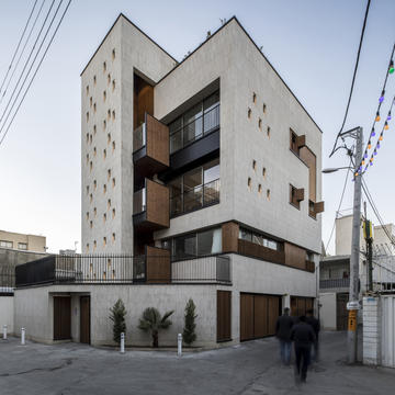 House No.3 / Roza Atarod + Hesam Andalib + Mohammad Kazerani