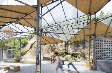 Gallery of Public Spaces with Scaffolding: an Alternative in Emergency Situations  - 5