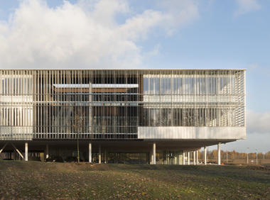 Gallery of The 5 Points of Modern Architecture in Contemporary Projects  - 1