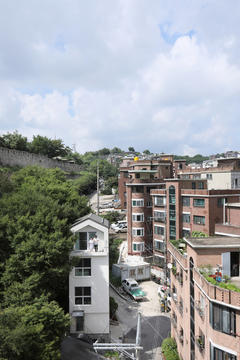 Gallery of Seroro House / Smaller Architects  - 15
