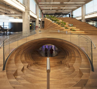 Mercado Libre 办公室，社交楼梯 / Estudio Elia Irastorza + BMA arquitectos + Methanoia