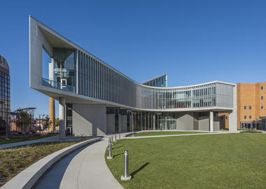 Edificio de Ciencias de la Salud de la Universidad de Cincinnati / Perkins&Will