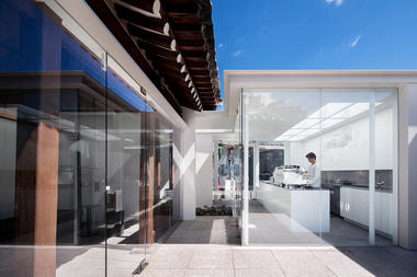 Cerulean‘天蓝’咖啡馆，用天空作屋顶 / Studio stof