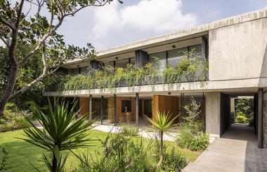Casa Agua  / ViGa Arquitectos