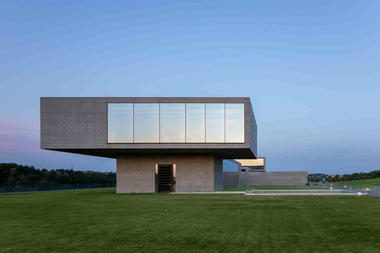 Gallery of FUTAGO House / Sergey Makhno Architects  - 1