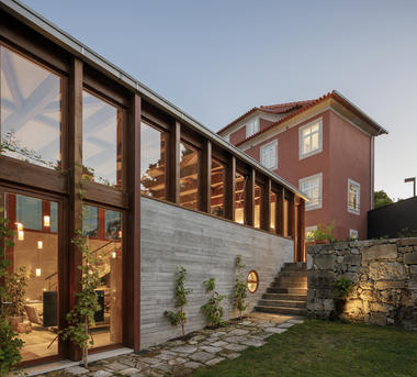 Casa Golgota / Floret Arquitectura