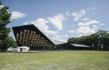 Pavilhão de Snowpeak Landstation Hakuba / Kengo Kuma & Associates