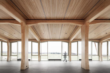 Ekkharthof 社区餐厅 / Lukas Imhof Architektur