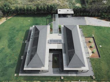 The Lucid Abode / Design Forum India
