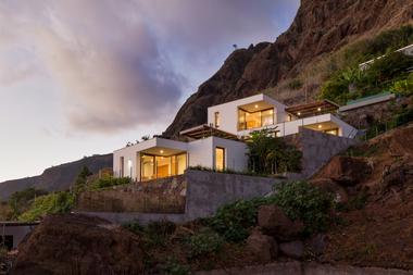 Casa Pé de Cacau / Mayer & Selders