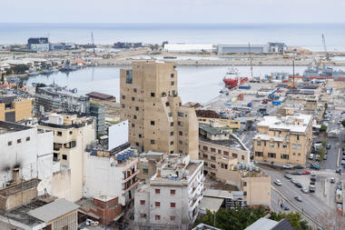 黎巴嫩石与花公寓 / Lina Ghotmeh Architecture