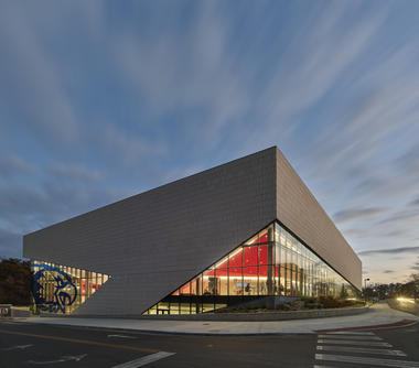 Gallery of University of Southern Indiana, Screaming Eagles Arena / CannonDesign	  - 10