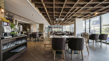 Gallery of Srinakarin Hotel / Archimontage Design Fields Sophisticated  - 4