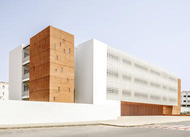 Escuela OCP Group / Tarik Zoubdi Architecte + Moubir Benchekroun Architect