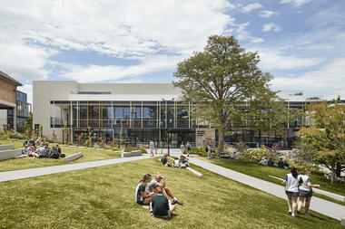 MLC 尼古拉斯学习中心 / McIldowie Partners